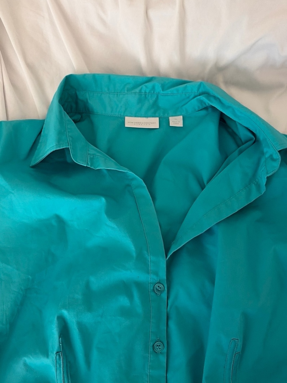 New York & Company Teal Short-Sleeve Button-Front Shirt - Picture 3 of 3